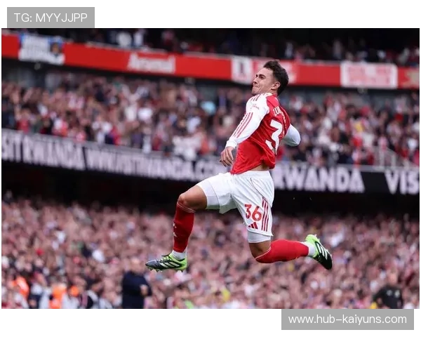 利物浦埃利奥特禁区外世界波直挂死角惊艳全场